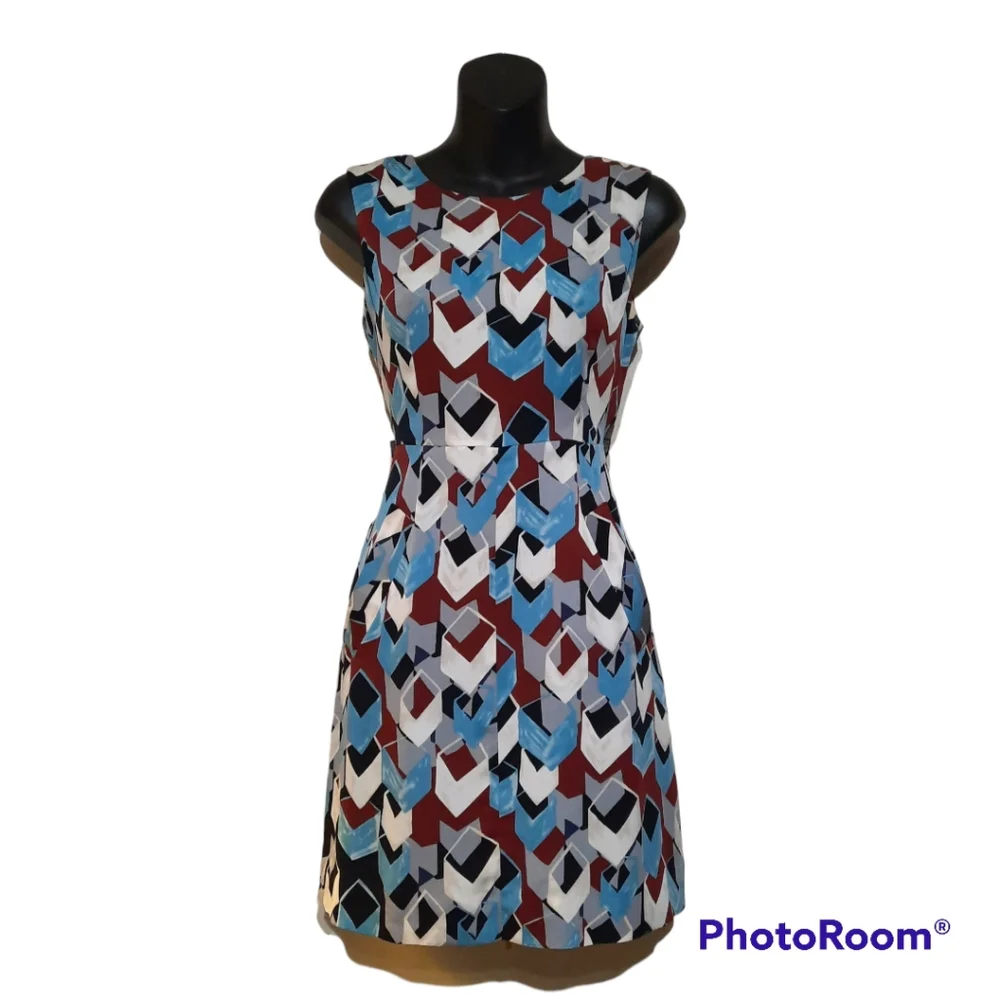 DVF Silk Geometric Print Dress Blue Cube Sheath Diane Von Furstenberg Sz 2 XS S - Picture 3 of 8